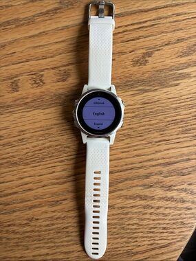 Garmin Fenix 5s White Sport Smartwatch with original white Band